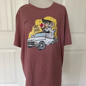 Soft short sleeve tee with Cannabis logo. Shirt is in great condition. Size L.